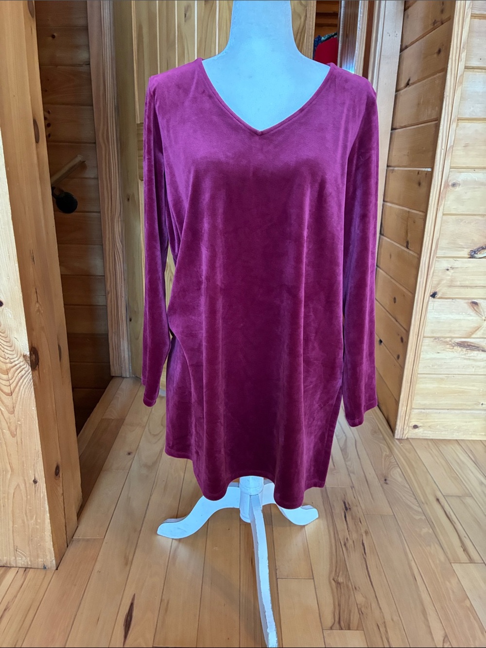 J Jill velour v neck regal tunic